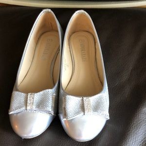 Silver Sparkling flats with bows